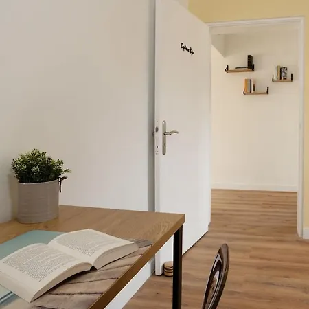 Semesterbostad Captain's Quarters 1